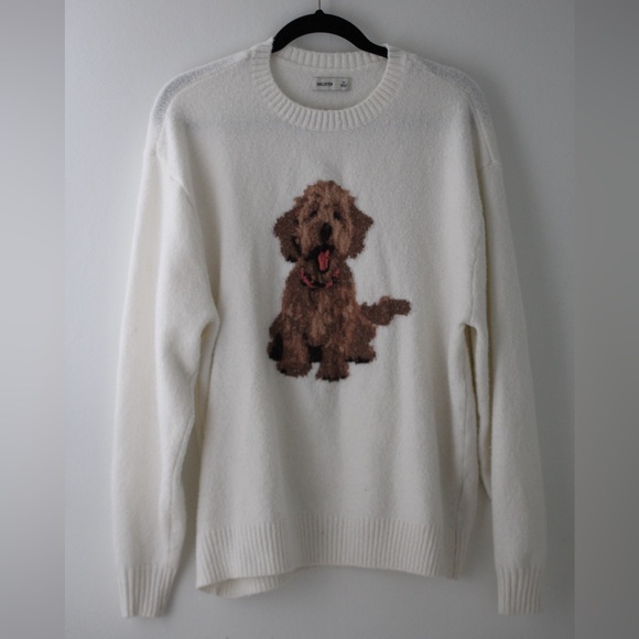 Hollister Sweaters - White Sweater with Dog Design
